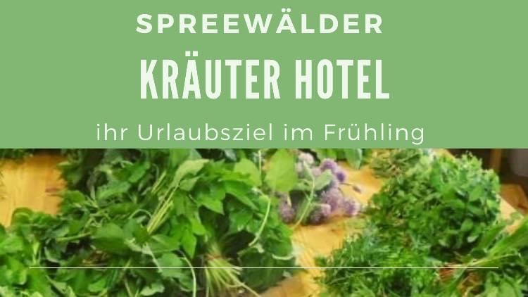 Träger der Kräuterwelle im Spreewald