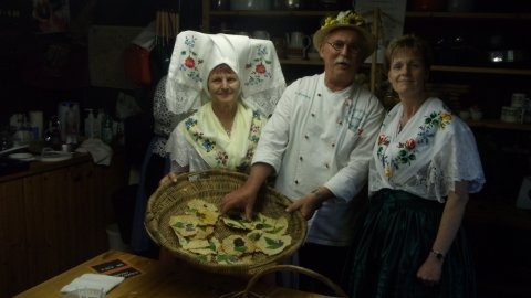 Tracht trifft Tradition in der Kräuter Manufaktur